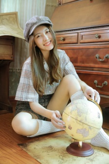 魅世青莲