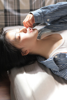三个爸爸一个妈
