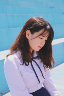 女友的丰满奶水在线观看
